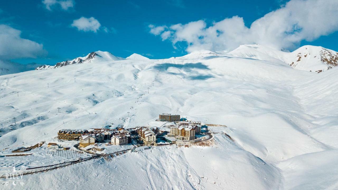 Skytop Studios Gudauri Kültér fotó